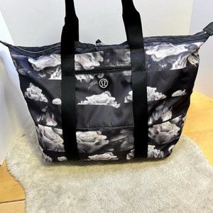 Lululemon RARE Tote Bag Inky Floral Black Ghost - LIKE NEW!